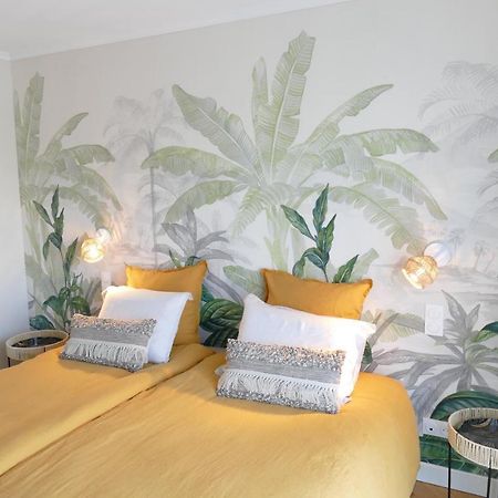 Les Agapanthes Bed & Breakfast Camphin-en-Pevele Екстериор снимка