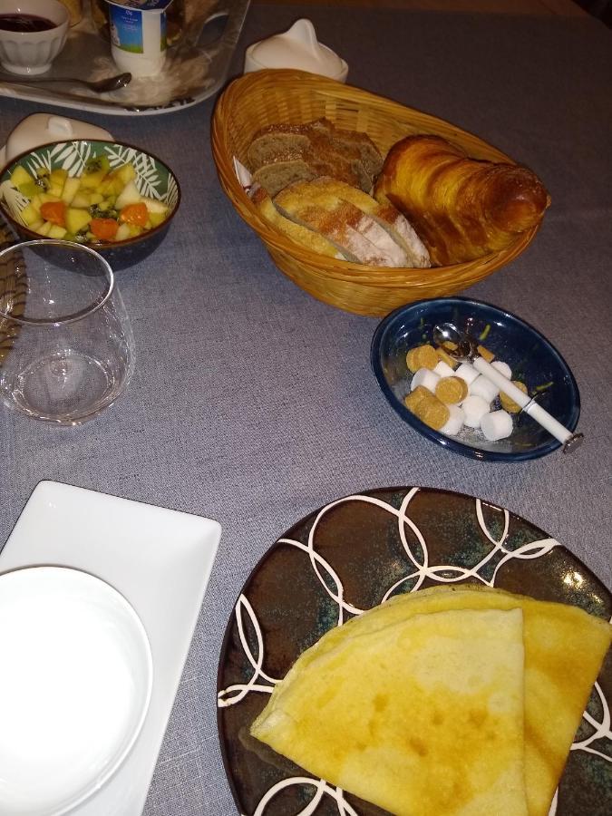 Les Agapanthes Bed & Breakfast Camphin-en-Pevele Екстериор снимка